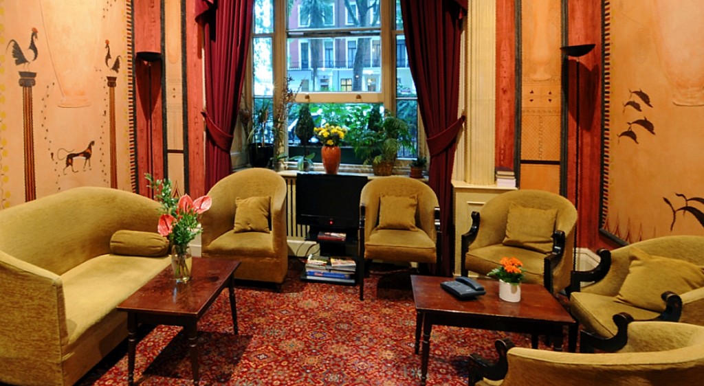 London_RhodesHotel_Lobby