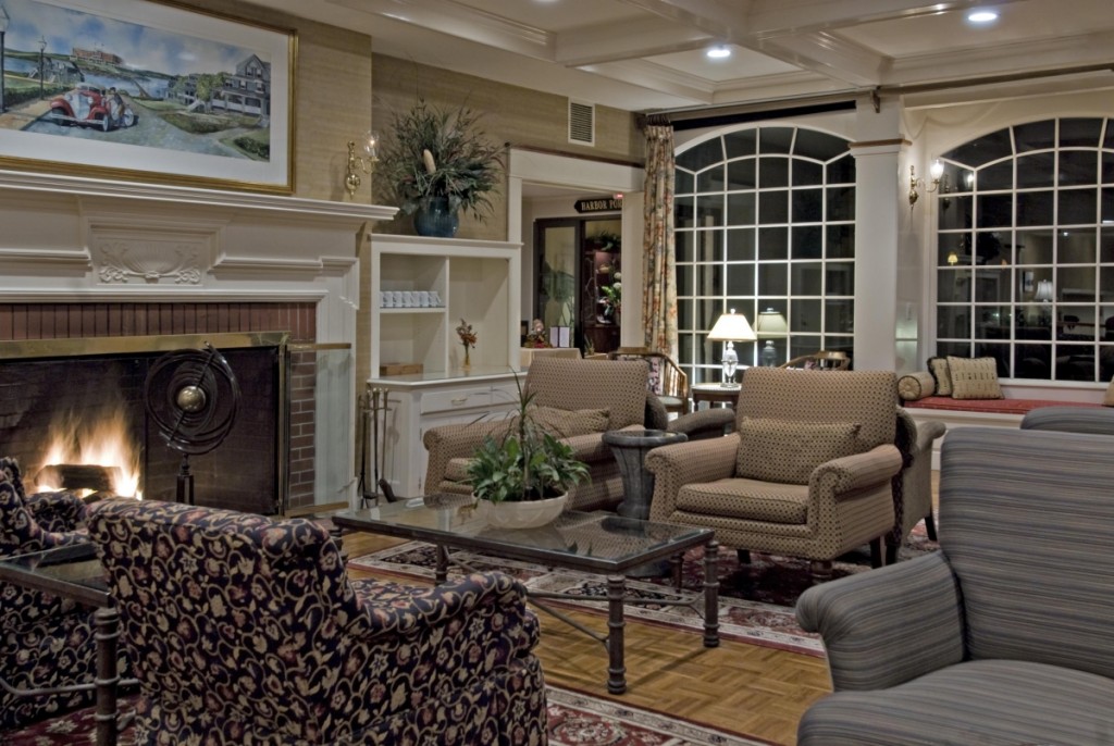 YorkHarbor_StageNeckInn_Lobby