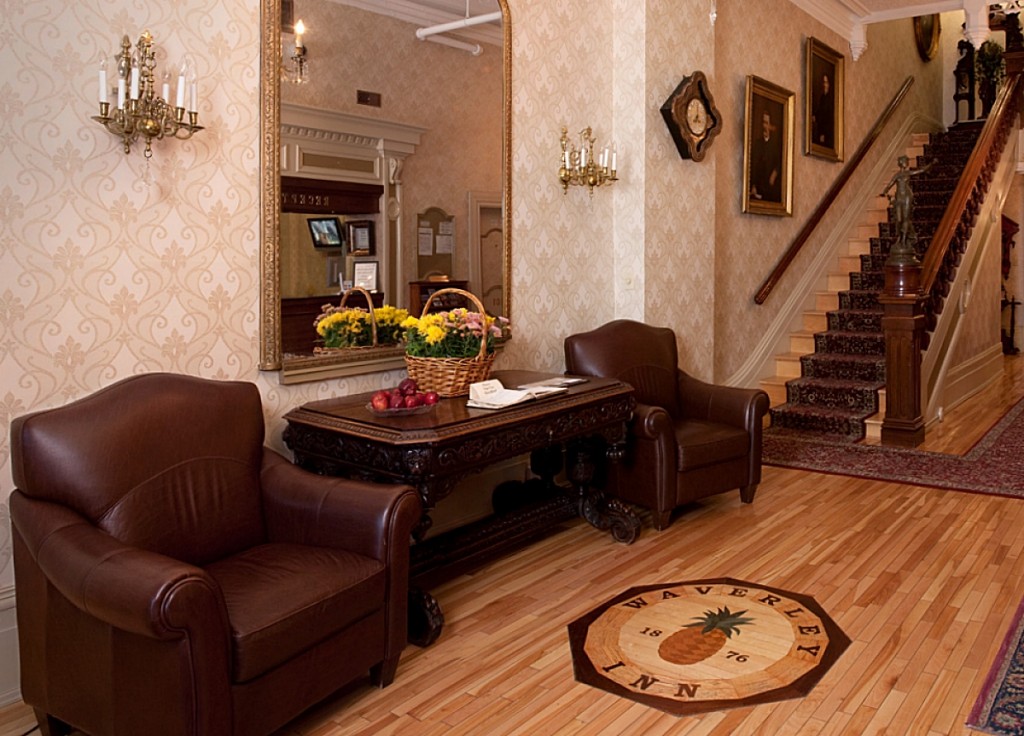 Halifax_WaverleyInn_Lobby
